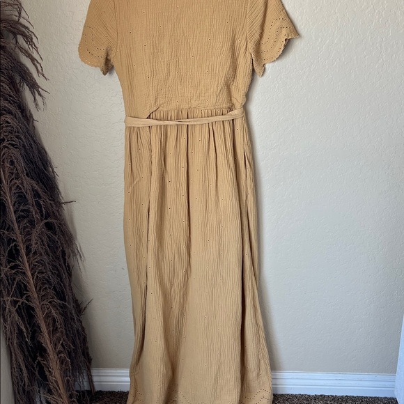 Rylee & cru beige gauzy cotton midi wrap dress - Picture 10 of 12